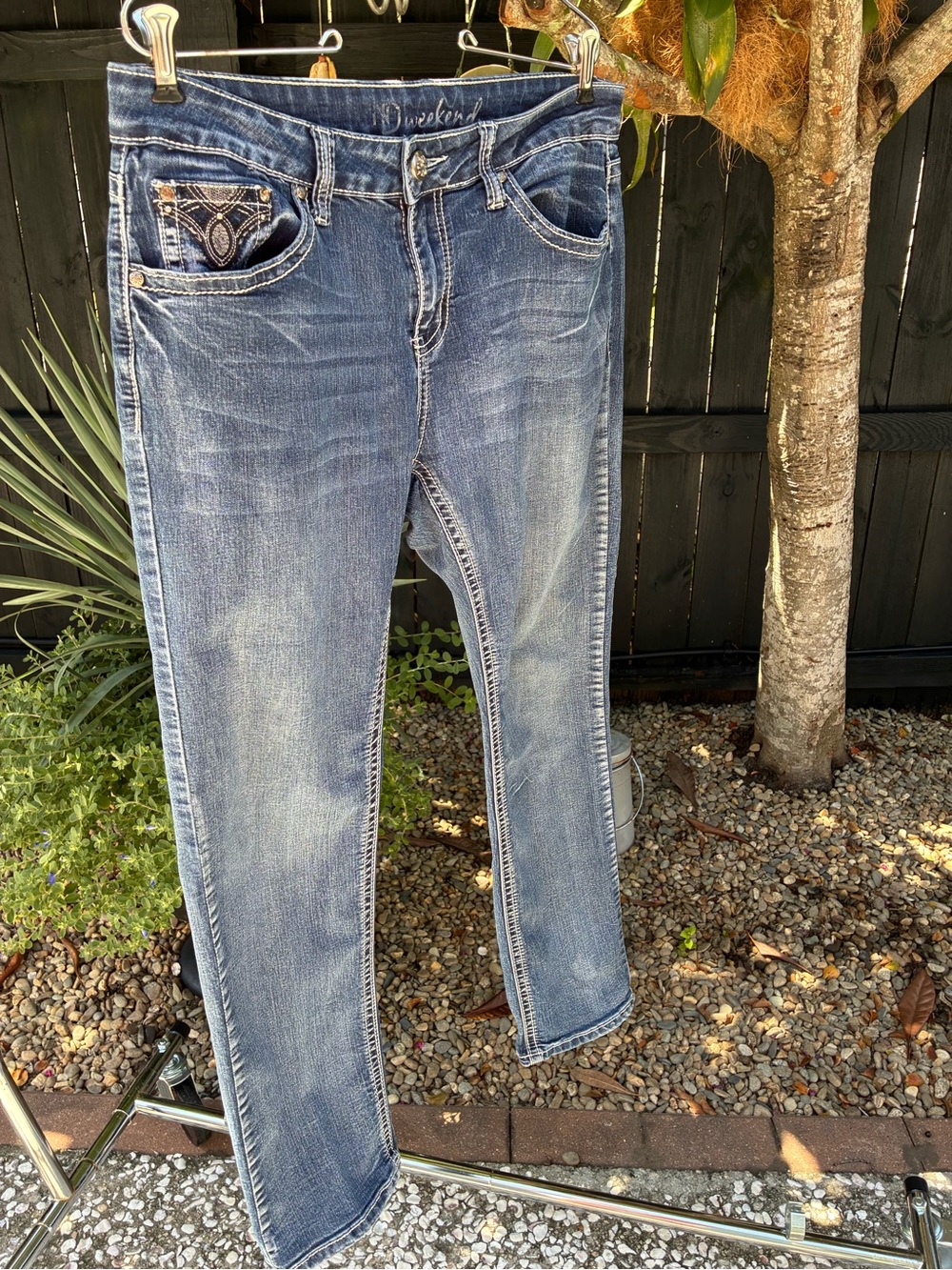 Miss Me Jeans Size 31 (Size 12 equivalent) Mid Rise Cropped Skinny Embellished